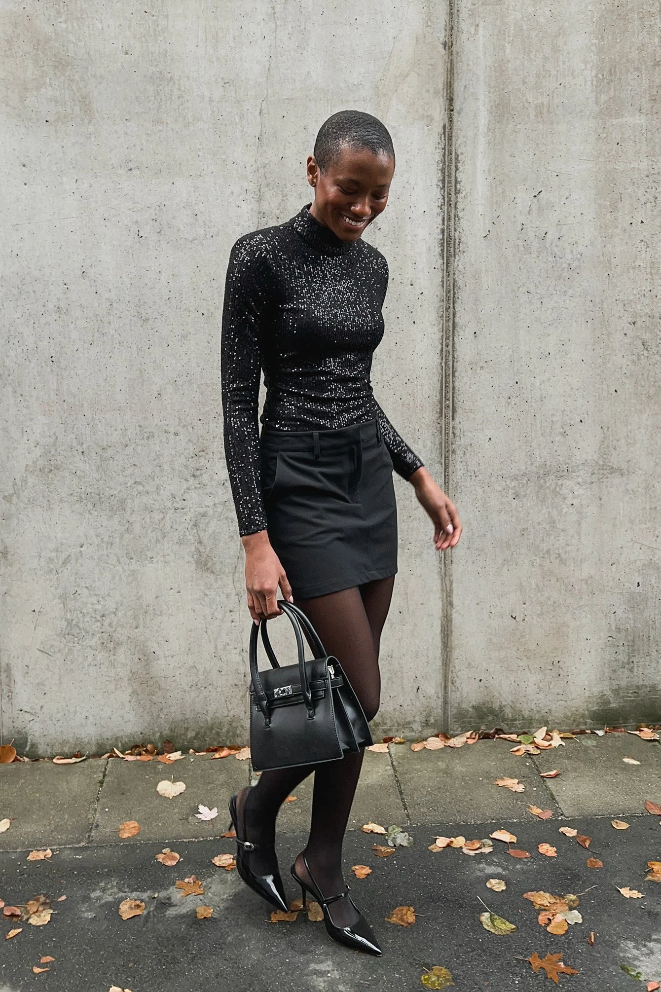 Minirock mit mittelhoher Taille