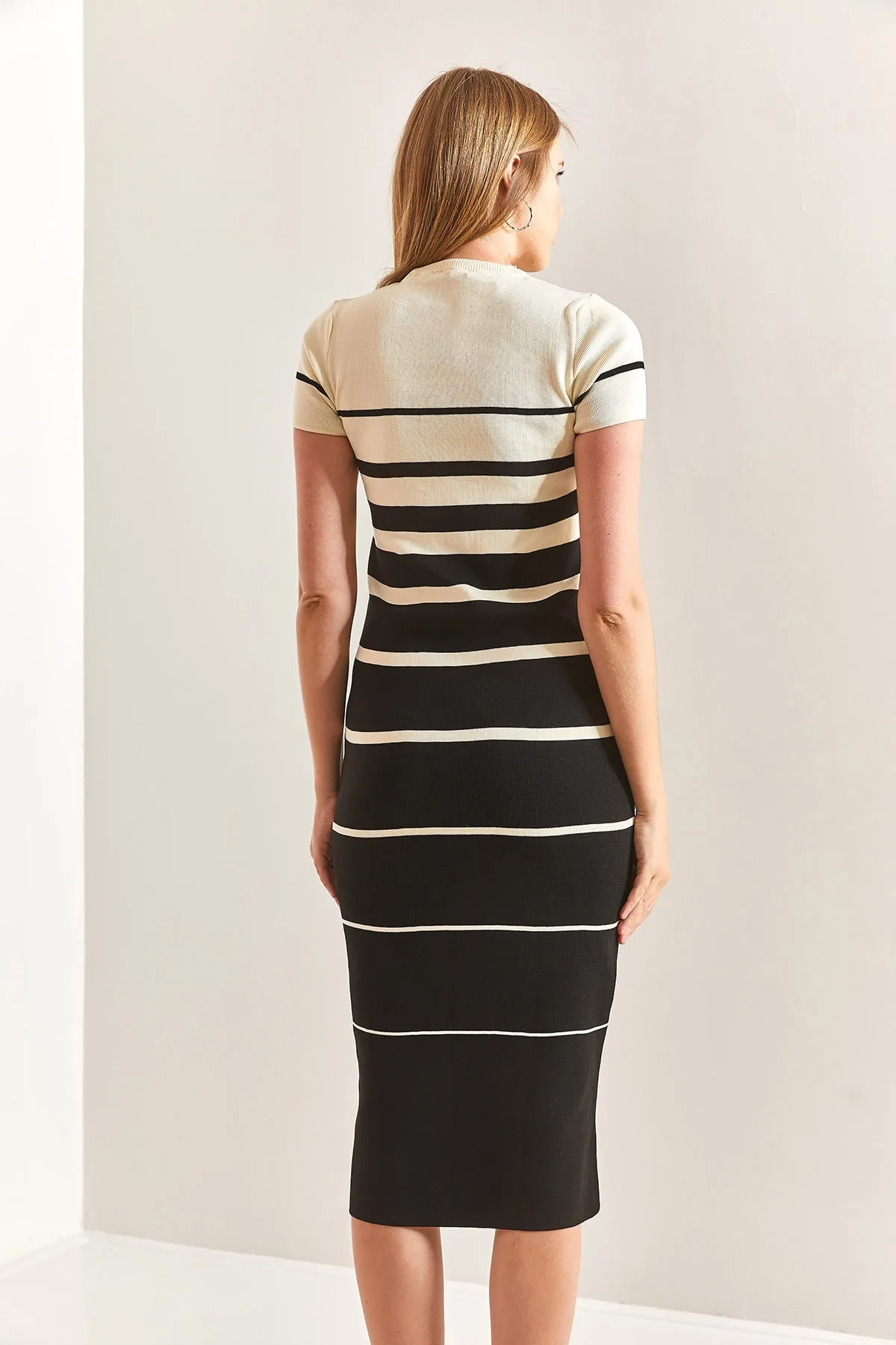 Bianco Lucci  Gestreiftes Strickkleid für Damen