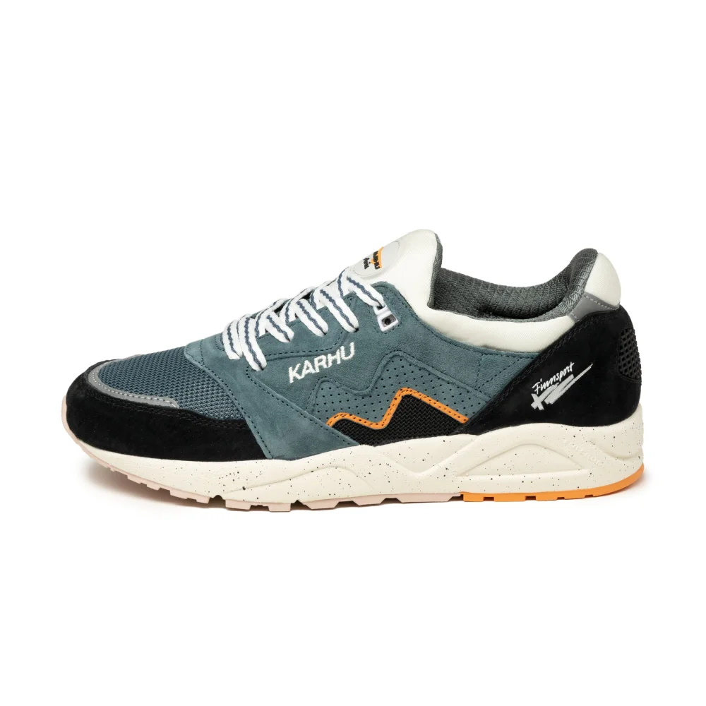 Karhu Aria 95 F803101 / schwarz