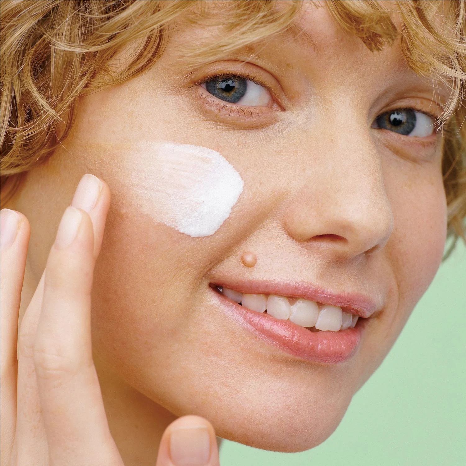 Waso SHIKULIME Mega Hydrating Moisturizer - 24 tunnin kosteuttava kasvohoito