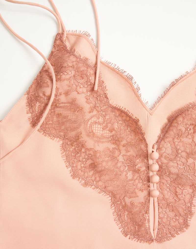 Topo em crepe de chine