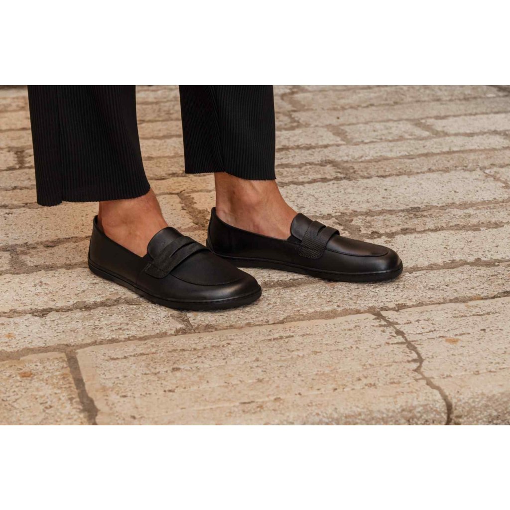 Be Lenka Buena All Black Barfußschuhe