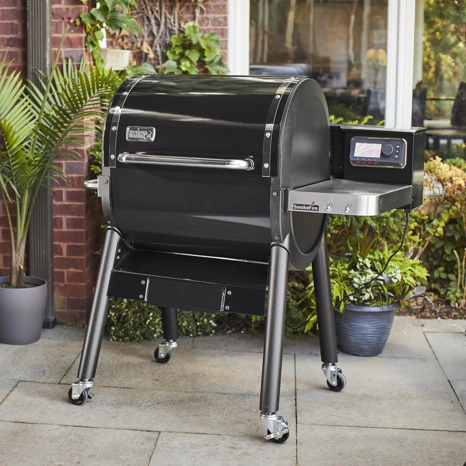 Weber SmokeFire EX4 Gen 2 24-Inch Wi-Fi Enabled Wood Fired Pellet Grill - 22510201