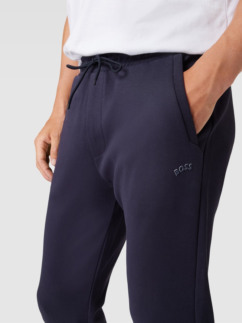 Sweatpants mit Label-Print Modell 'HADIKO' in marineblau