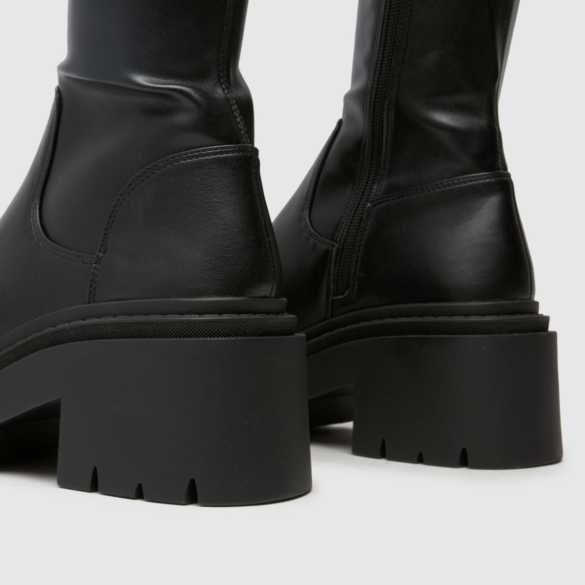 Schuh Dinnie térdig érő csizma fekete színben