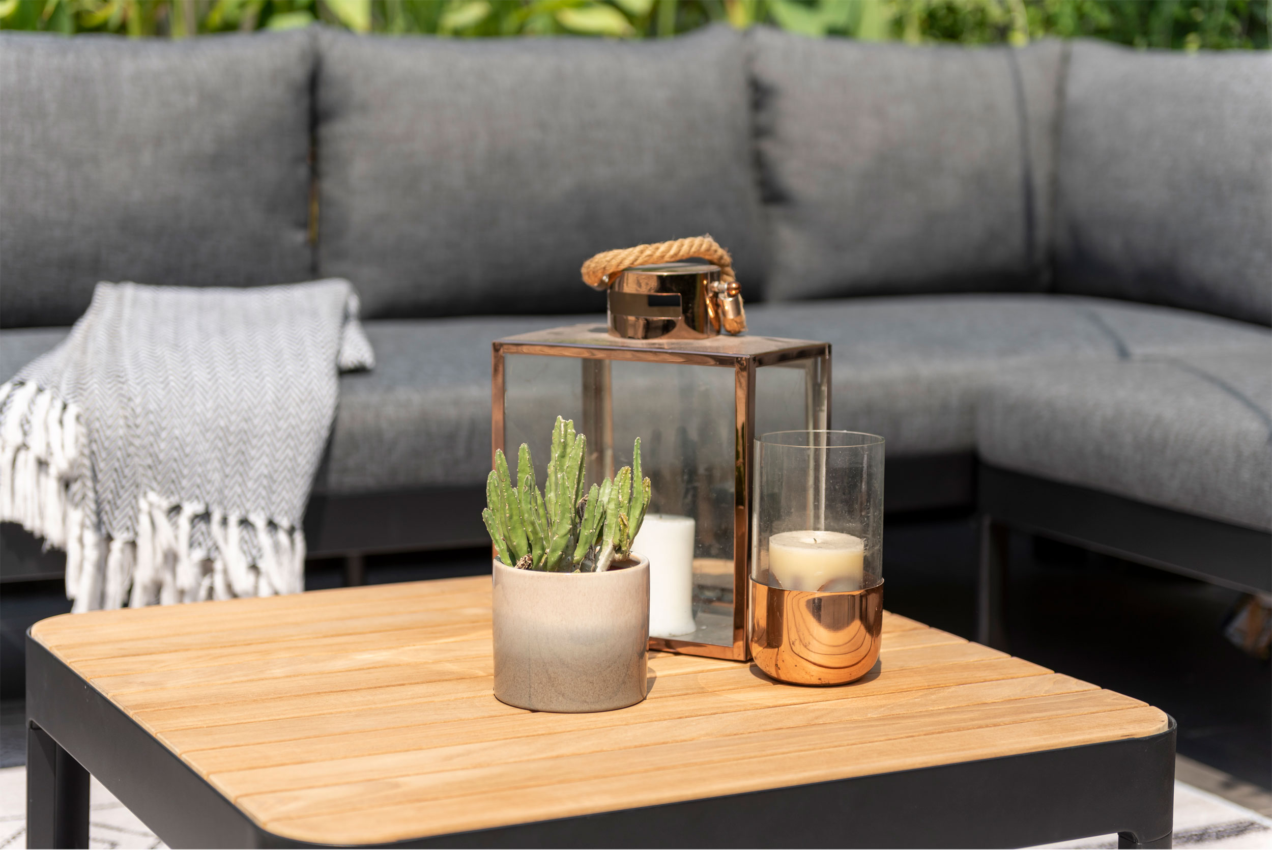 OUTDOORCouchtisch