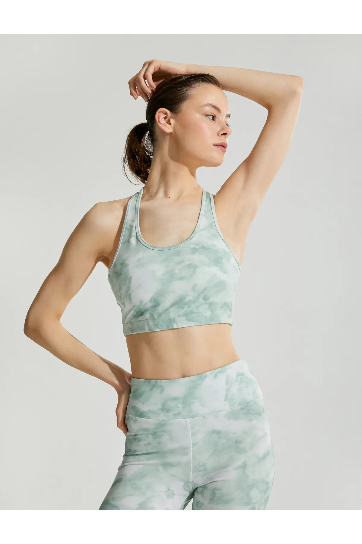 Koton  Batikgemusterter Yoga-BH mit Neckholder