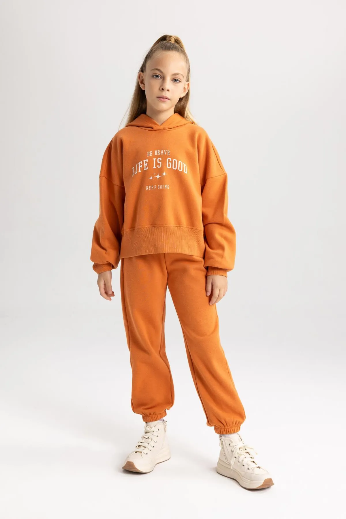 DeFacto  2-teiliges Set mit Kapuzen-Sweatshirt und Jogginghose für Mädchen