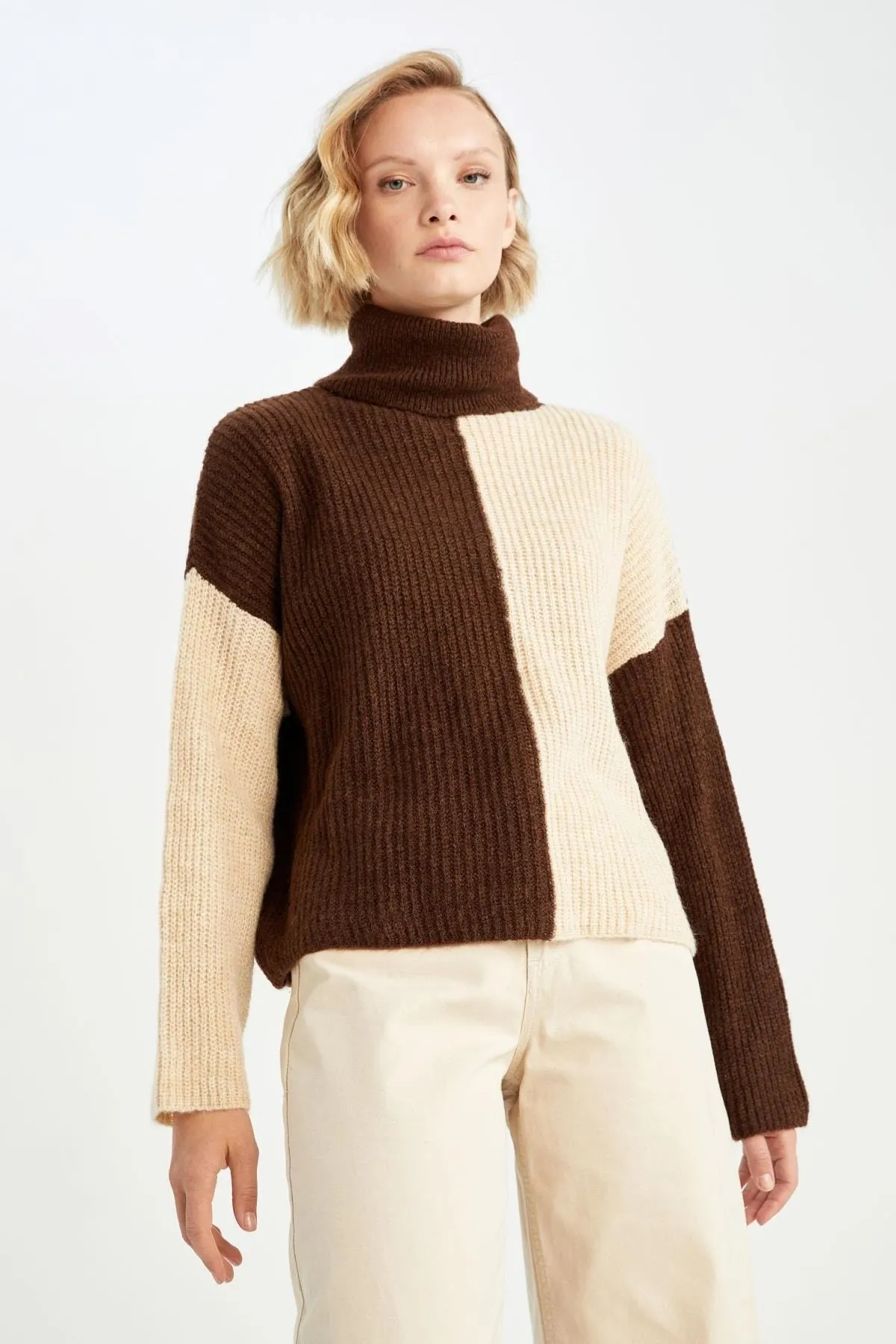 DeFacto  Relax-Fit-Pullover aus Selanik-Stoff mit halbem Rollkragen