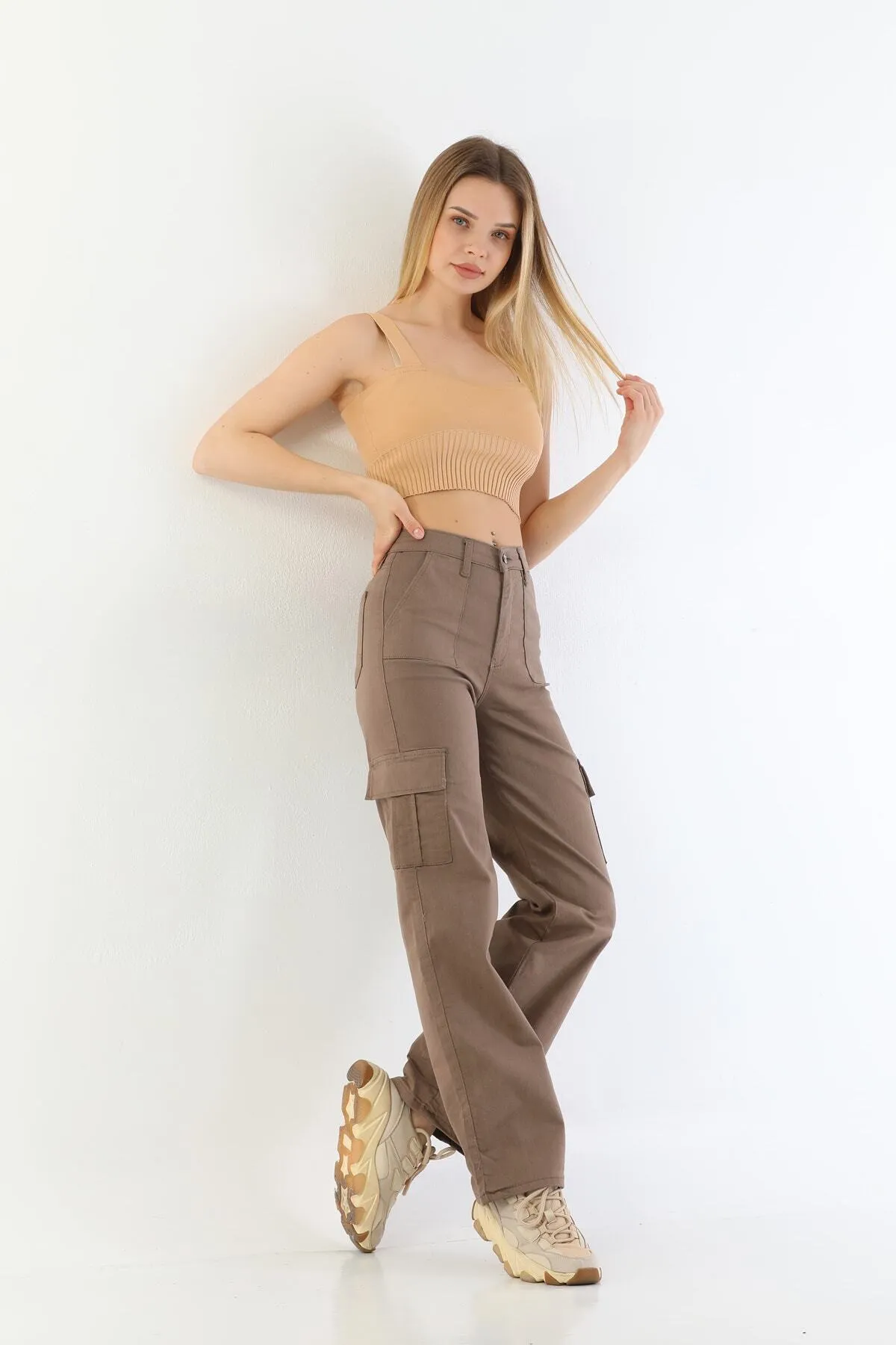 BİKELİFE  Nerzfarbene Cargo-Hose aus Lycra mit hoher Taille und weitem Bein