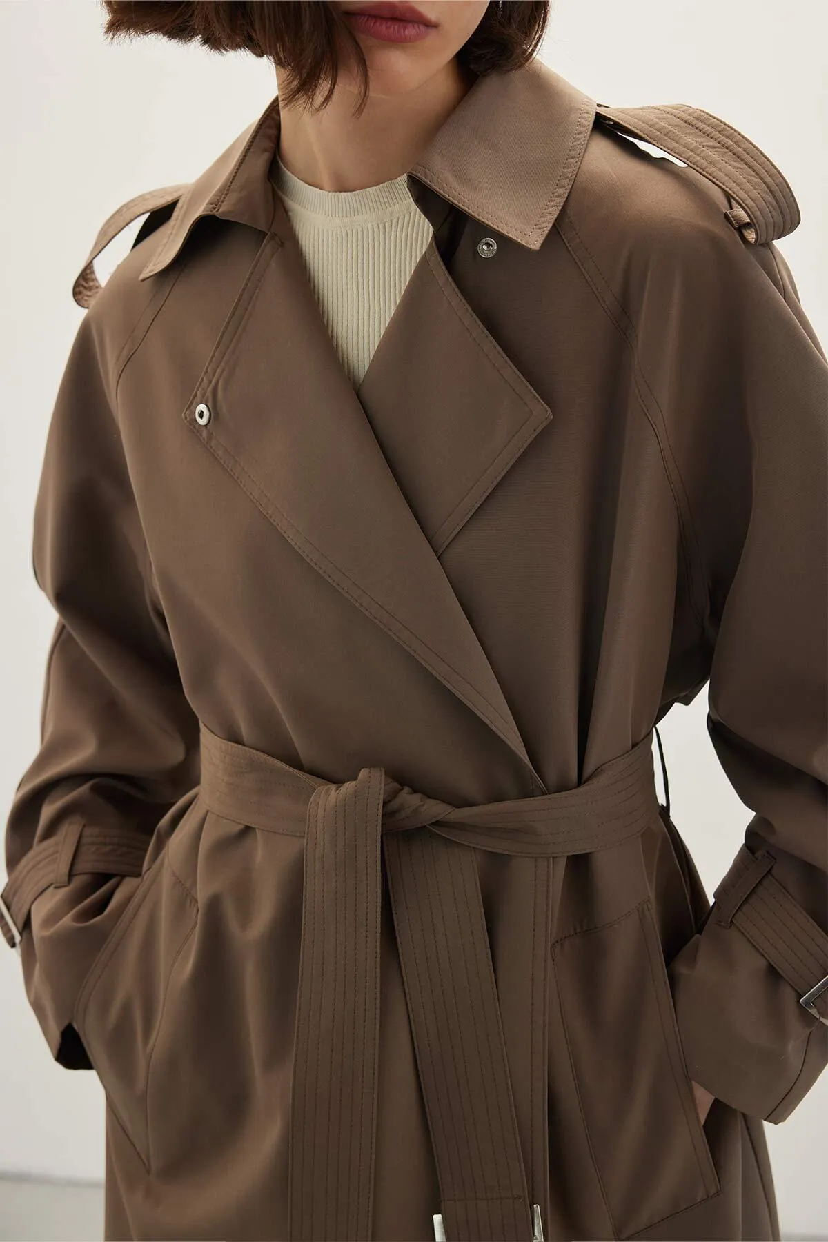 Manuka  Drapierter Trenchcoat mit Gürtel, Nerz