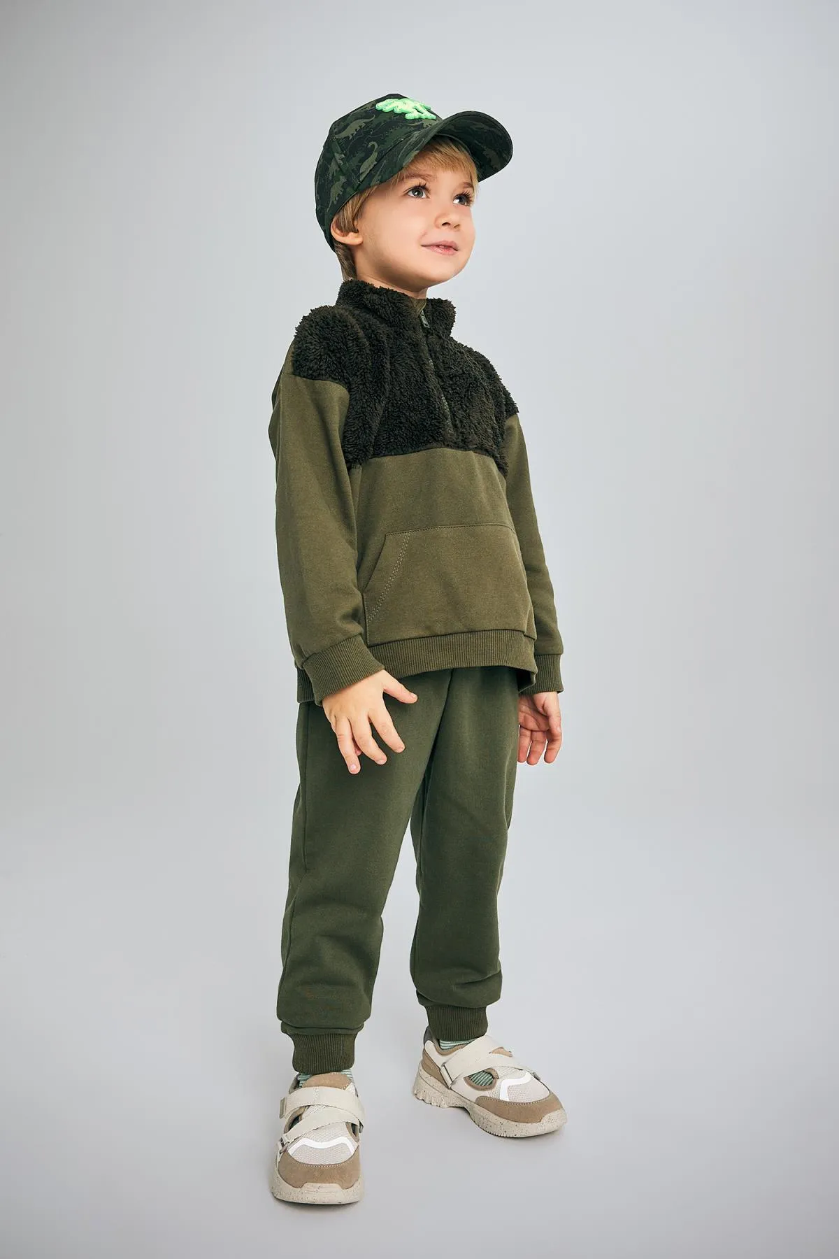 DeFacto  2-teiliges Set mit dünner Sweatshirt-Jogginghose und hohem Kragen mit Reißverschluss für Babys