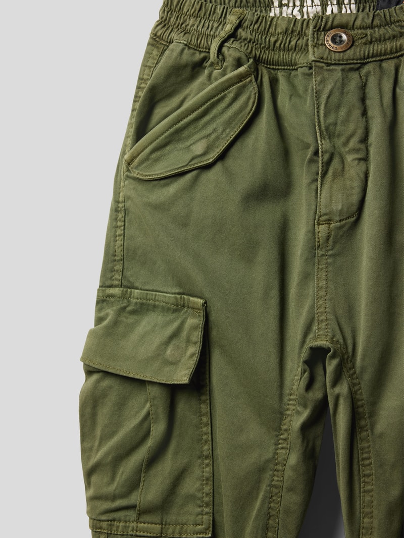 Cargohose mit seitlichen Eingrifftaschen Modell 'AIRMAN' in olivgrün