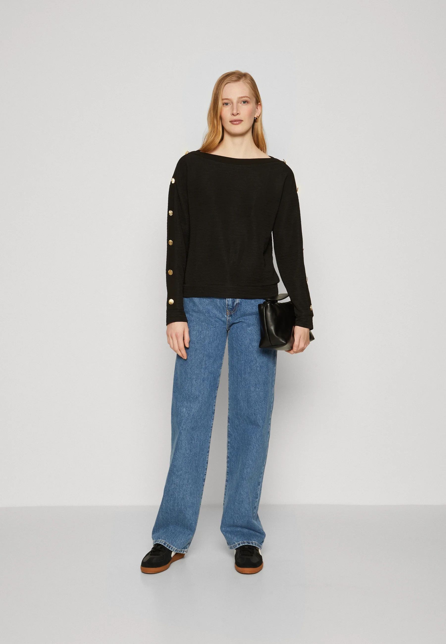 Sudadera Anna Field Tall con textura y hombros descubiertos