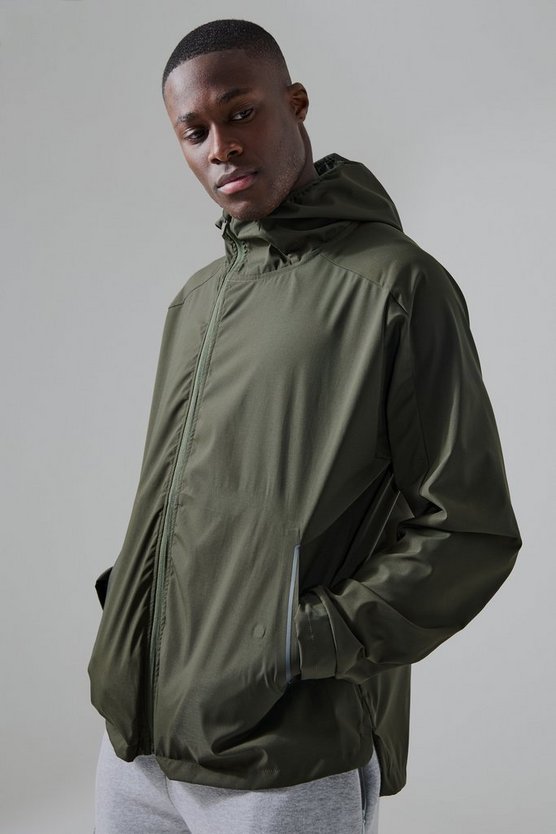 Man Active Windbreaker