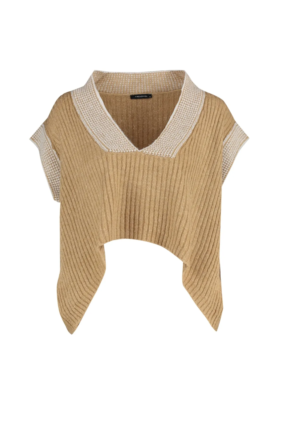 Trendyol Collection  Kamelfarbener Strickpullover mit Oversize-Kragen und detailliertem Strickmuster