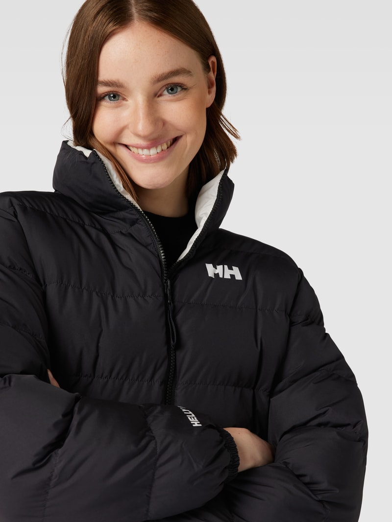 Steppjacke mit Wendefunktion in schwarz