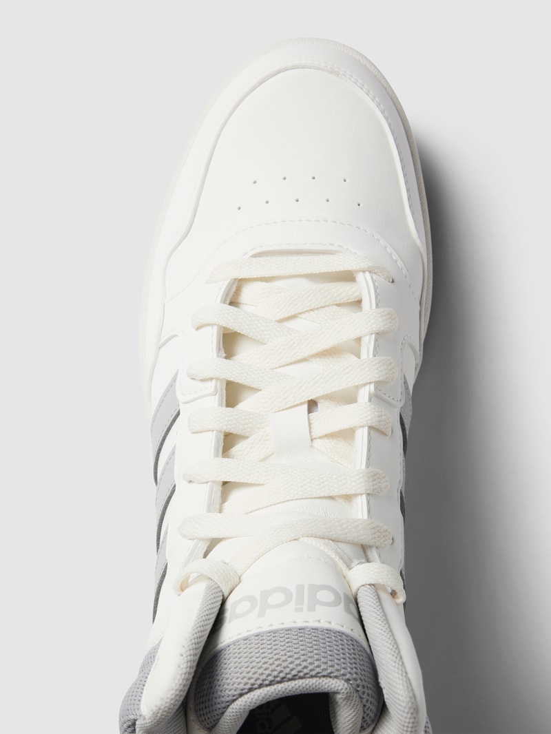 High Top Sneaker mit Kontrastbesatz Modell 'HOOPS 3.0 MID' in weiß