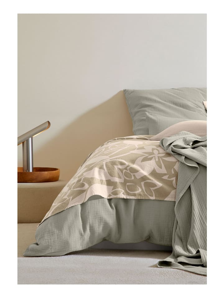 Hessnatur Musselin Tagesdecke in schilf günstig kaufen