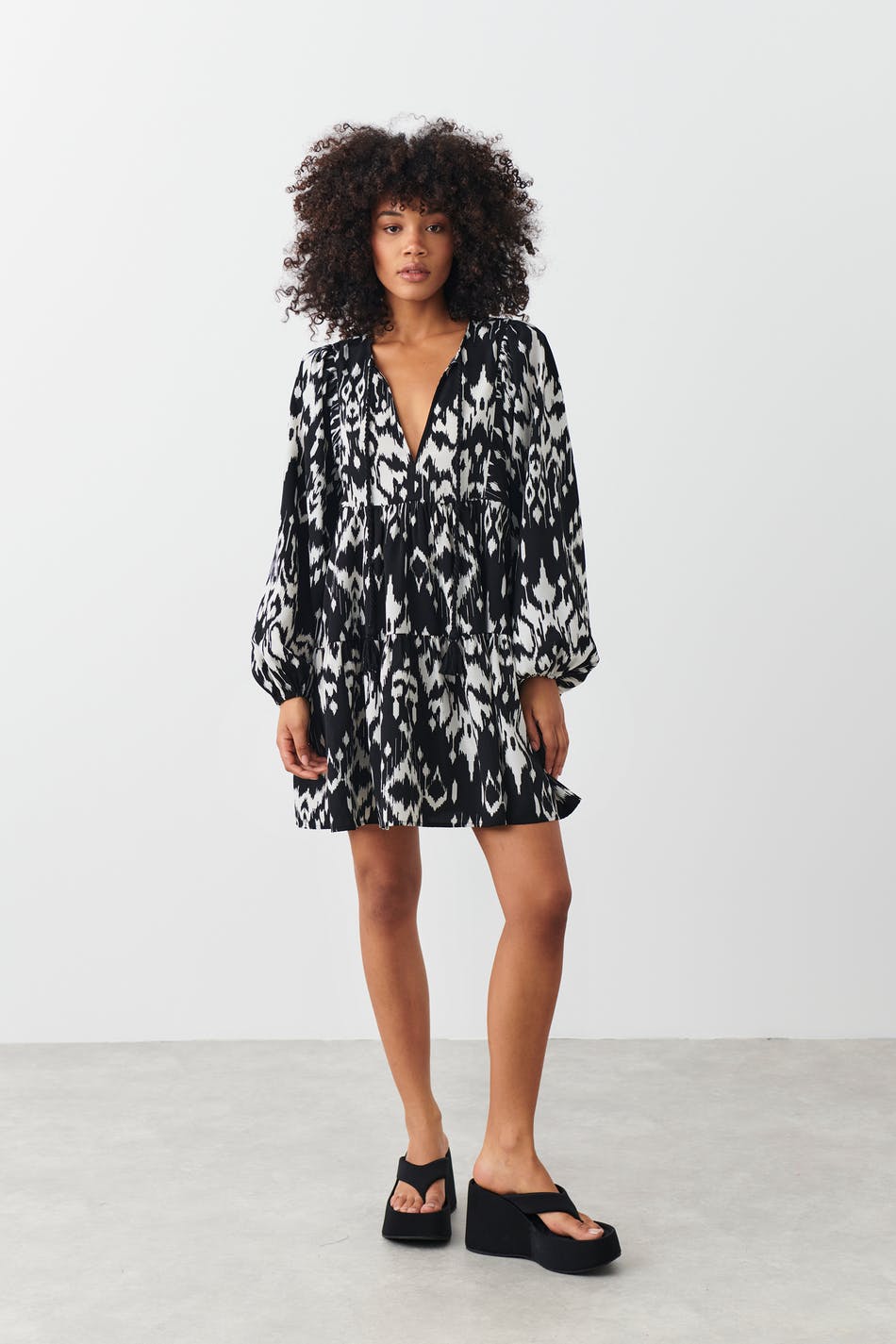 Voluminous dress