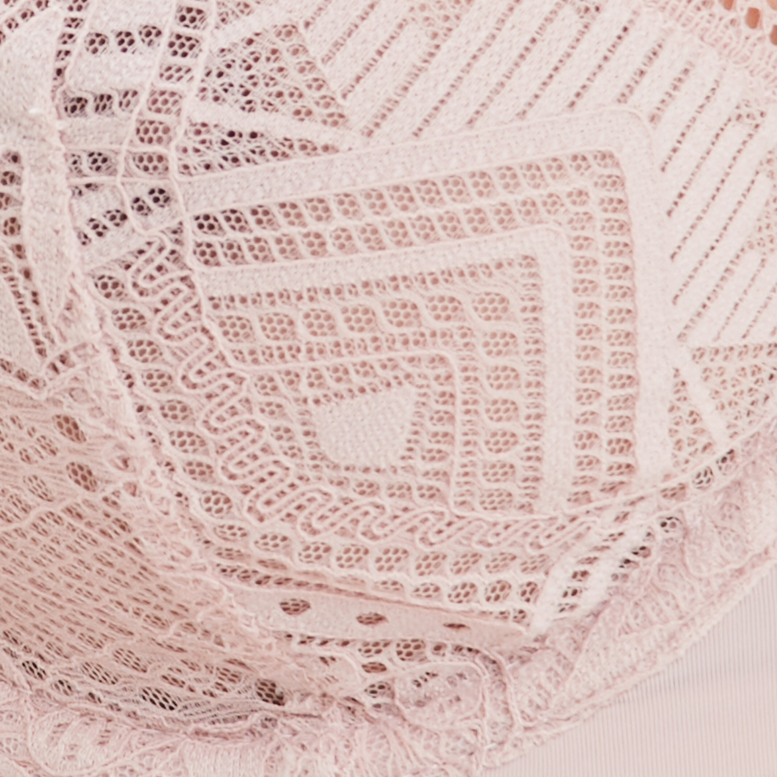 Soutien-gorge emboîtant en dentelle rose poudrée femme | La Halle