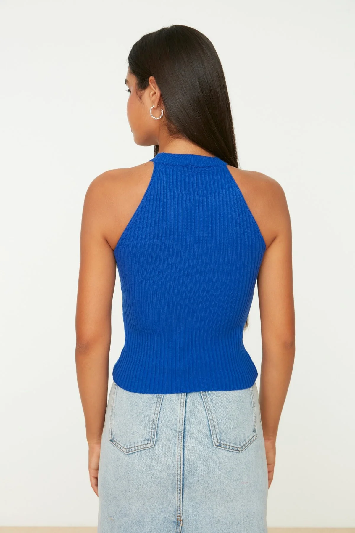 Trendyol Collection  Saks Basic Neckholder-Strickbluse TWOSS20BZ0124