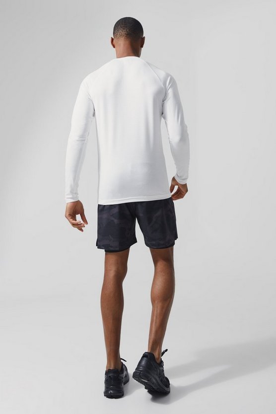 Man Active 2-in-1 Shorts mit Camouflage-Print