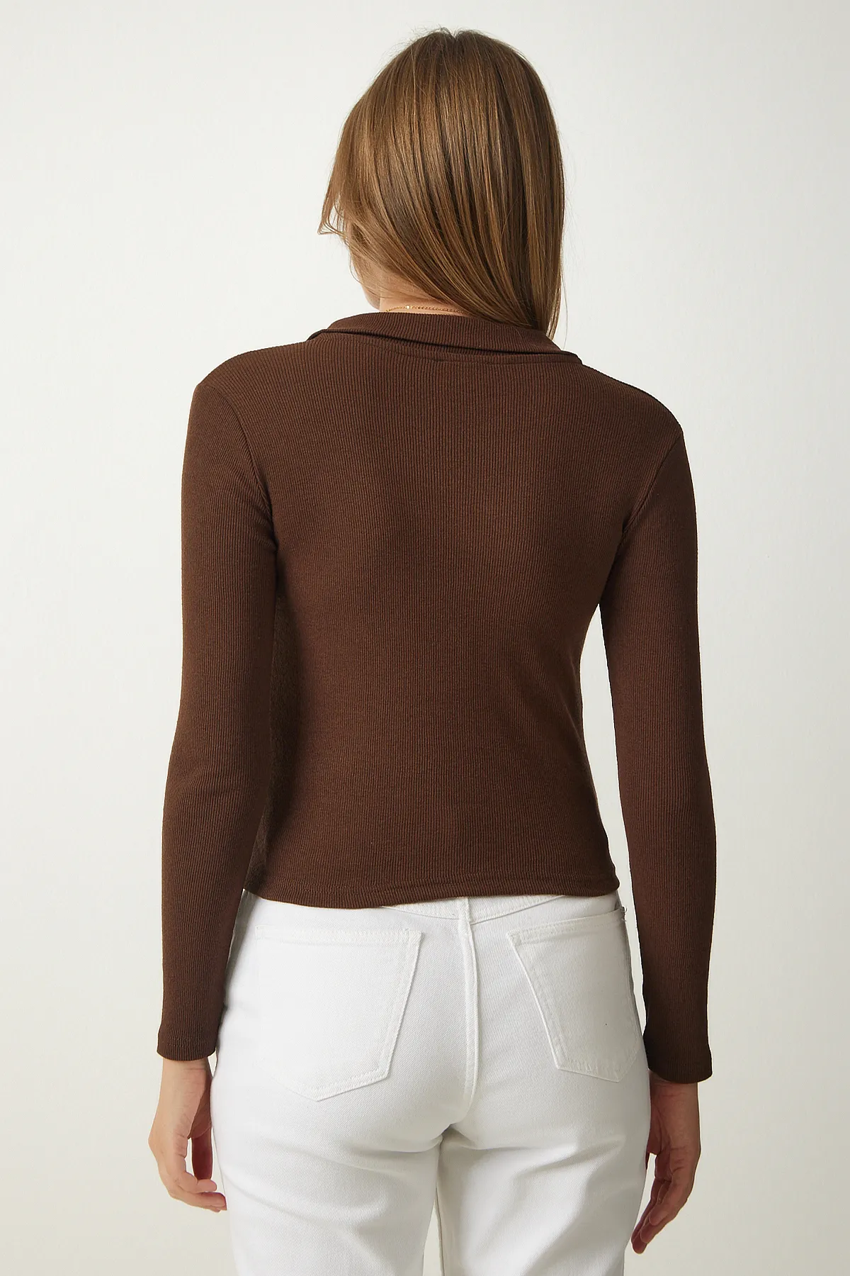Happiness İstanbul  Braune Damen-Strickbluse mit Polokragen GT00111