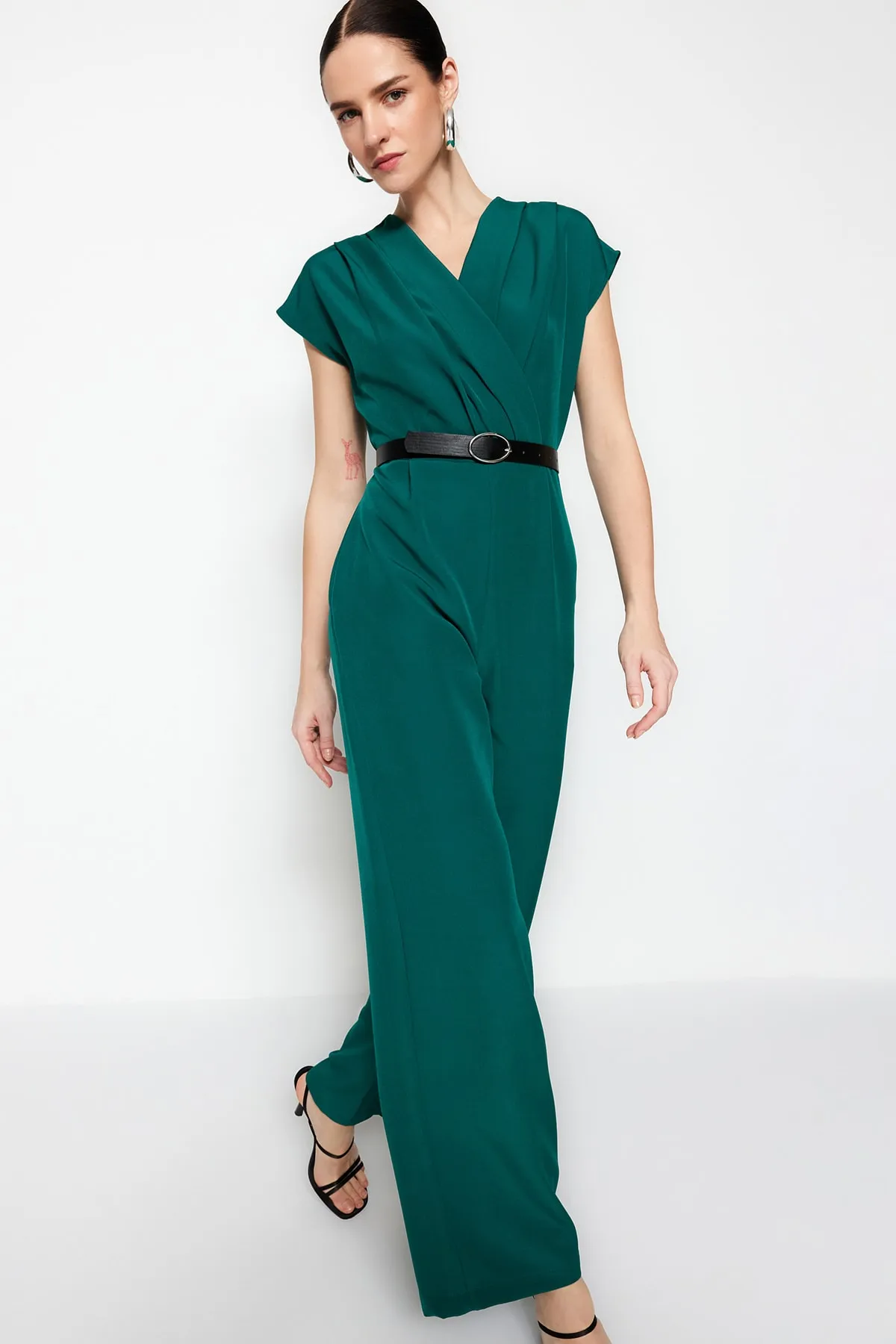 Trendyol Collection  Smaragdgrüner, zweireihiger Maxi-Weboverall mit Gürtel und Kragen TWOSS21TU0004
