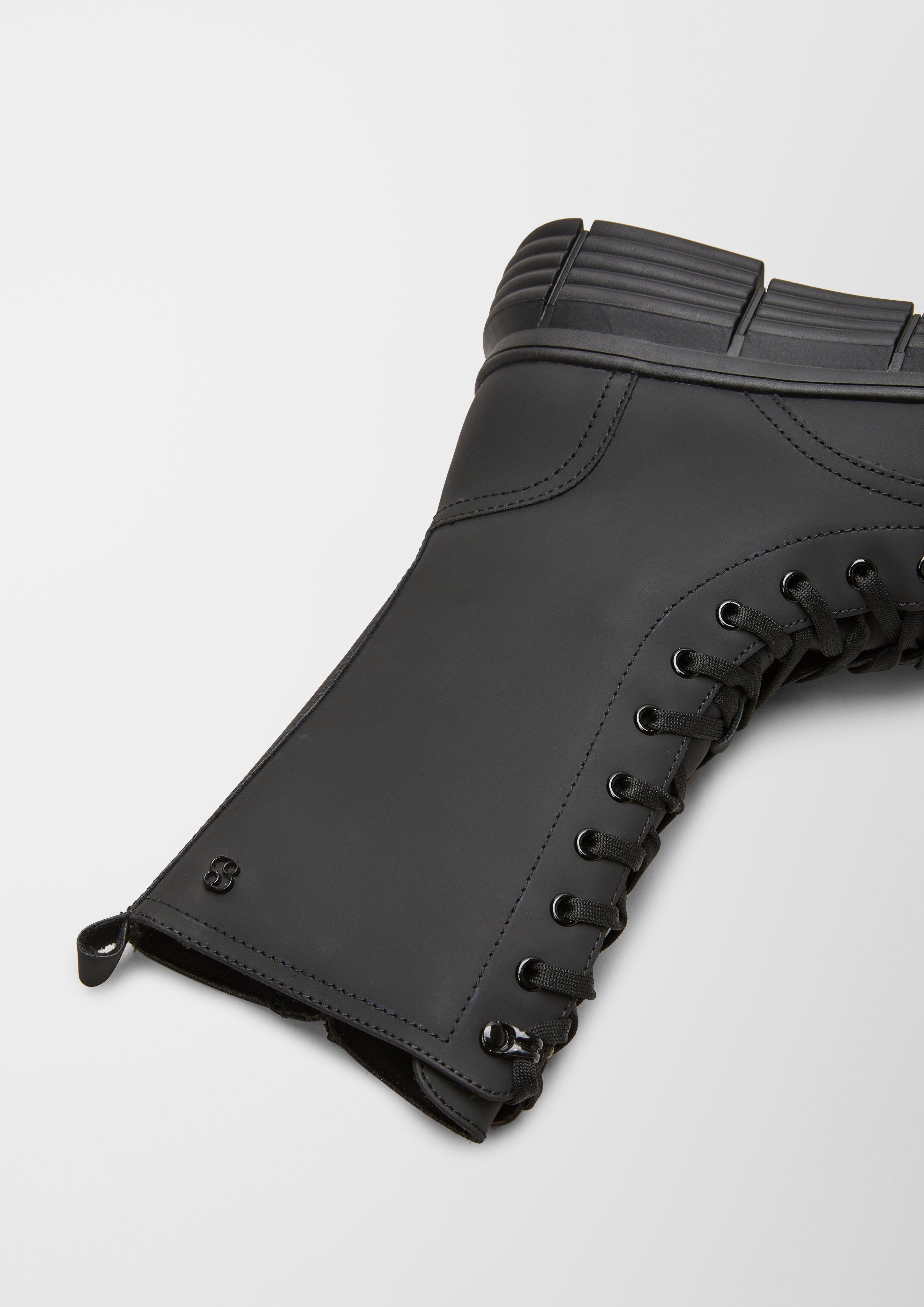 Stiefel mit Schnürung  6006479-001