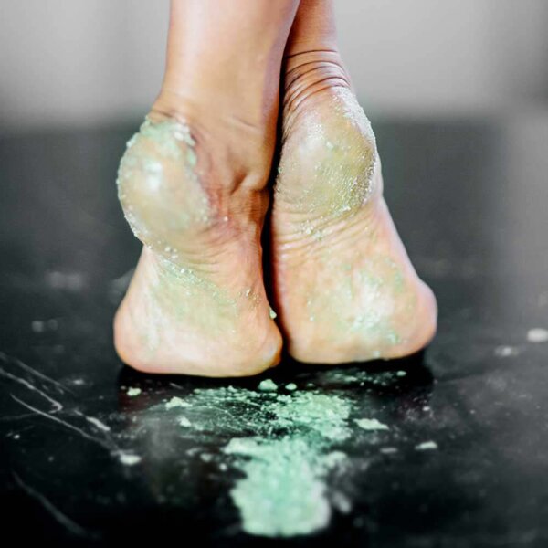 I Want You Naked New Energy Scrub Körperpeeling