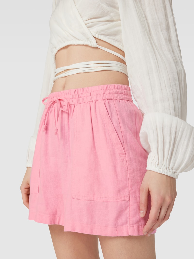 Leinenshorts mit Eingrifftaschen Modell 'Easy' in rosa