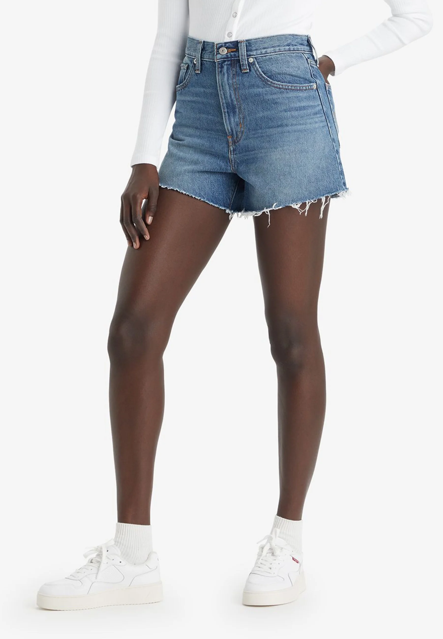 Levi's® HIGH WAISTED MOM - Shorts vaqueros