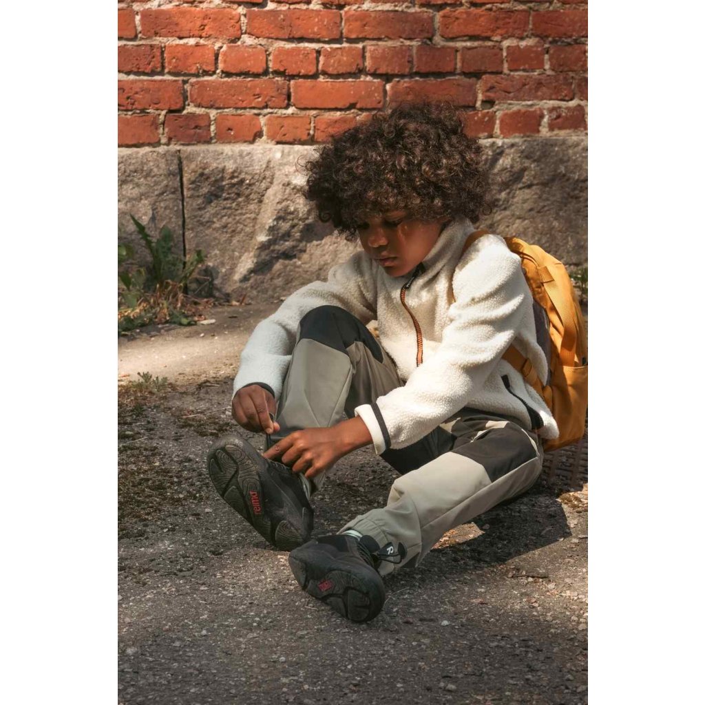 Reima Tallustelu Black Barfußsneakers AD