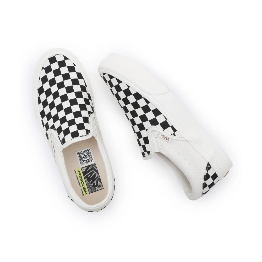 Vans Slip On VR3 VN0007NC1KP1 / schwarz