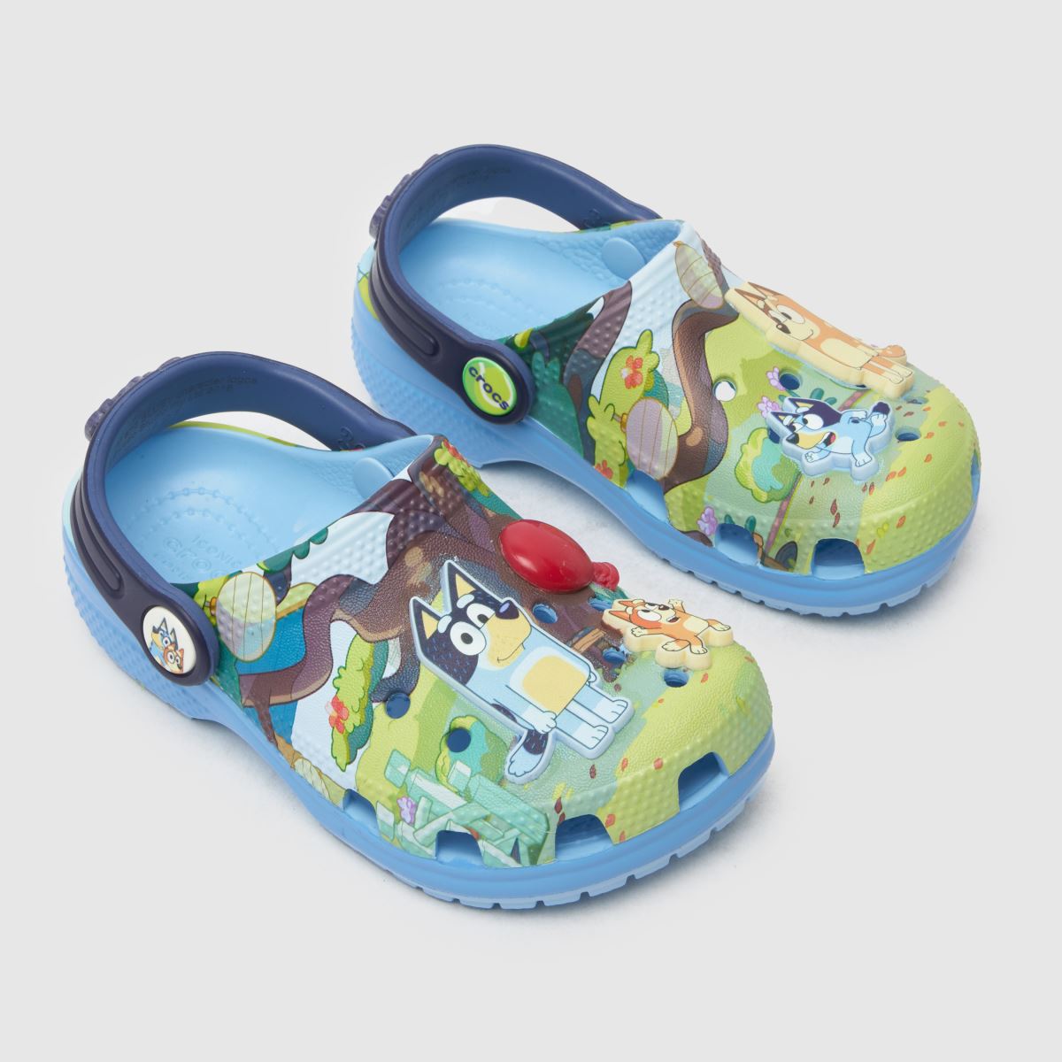 Crocs kék multi x bluey classic klumpa kisgyermek szandál