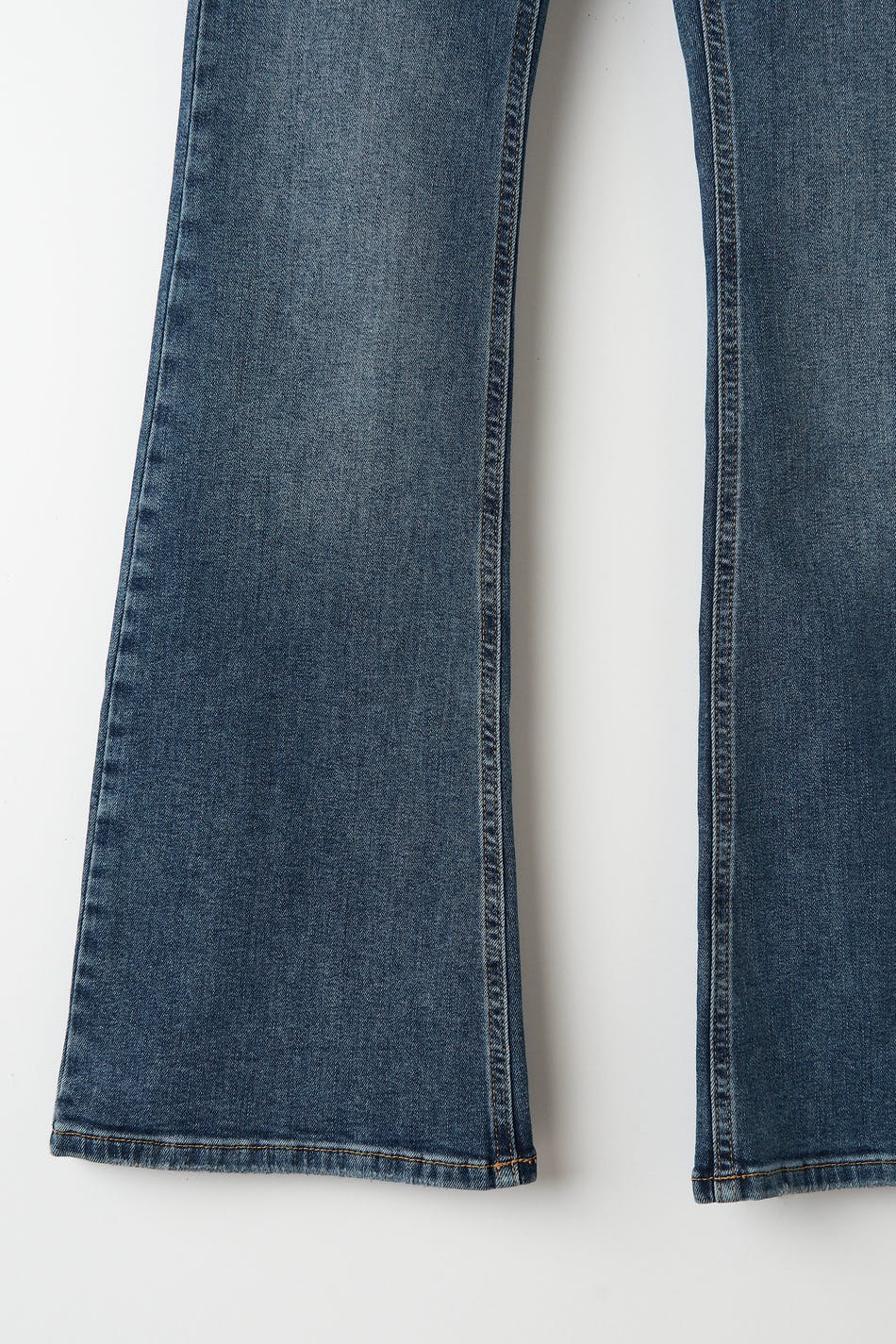 Low waist bootcut jeans