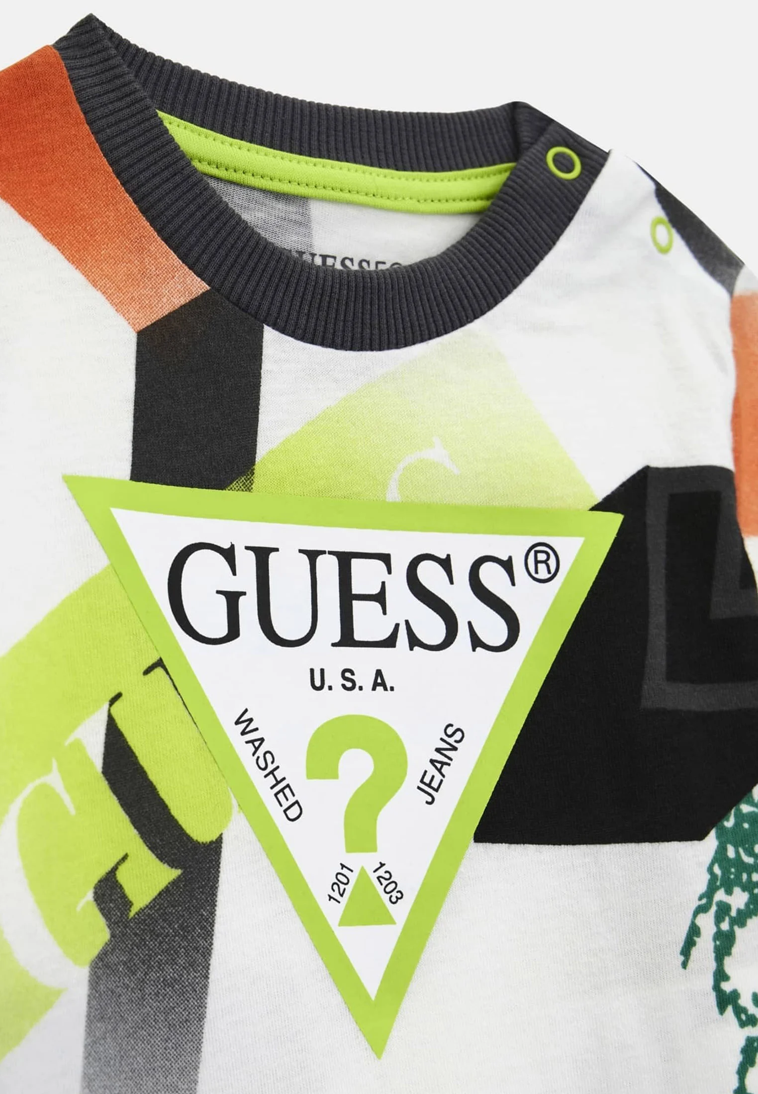 Guess ALLOVER - Camiseta con estampado