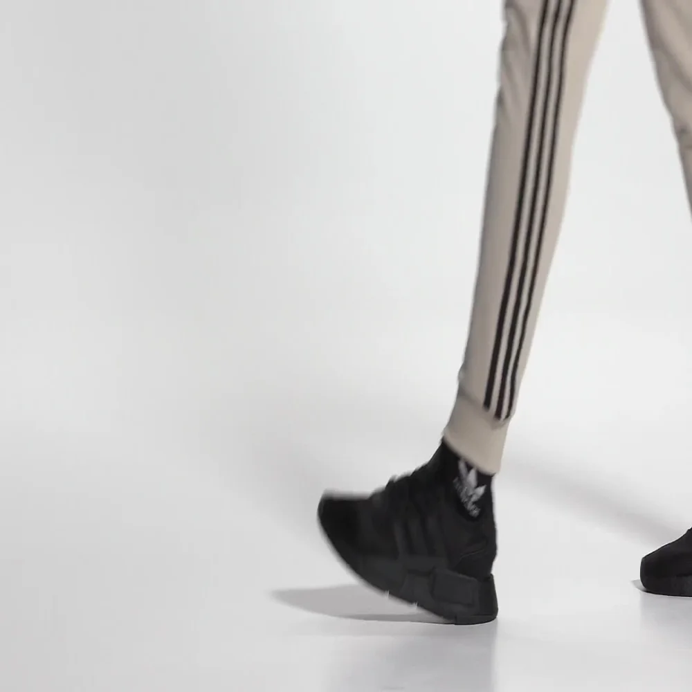 adidas NMD G1 IE4556 / schwarz