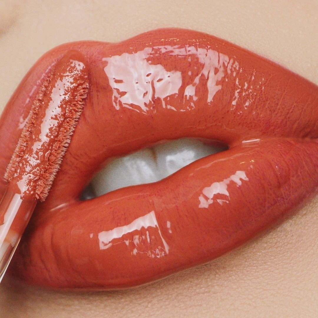 Brillo labial voluminizador LA Girl