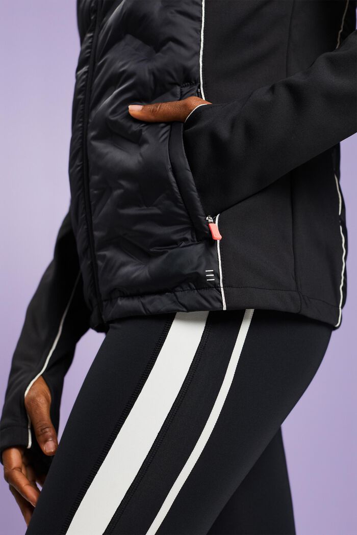 Gepolsterte Active Jacke mit Kapuze