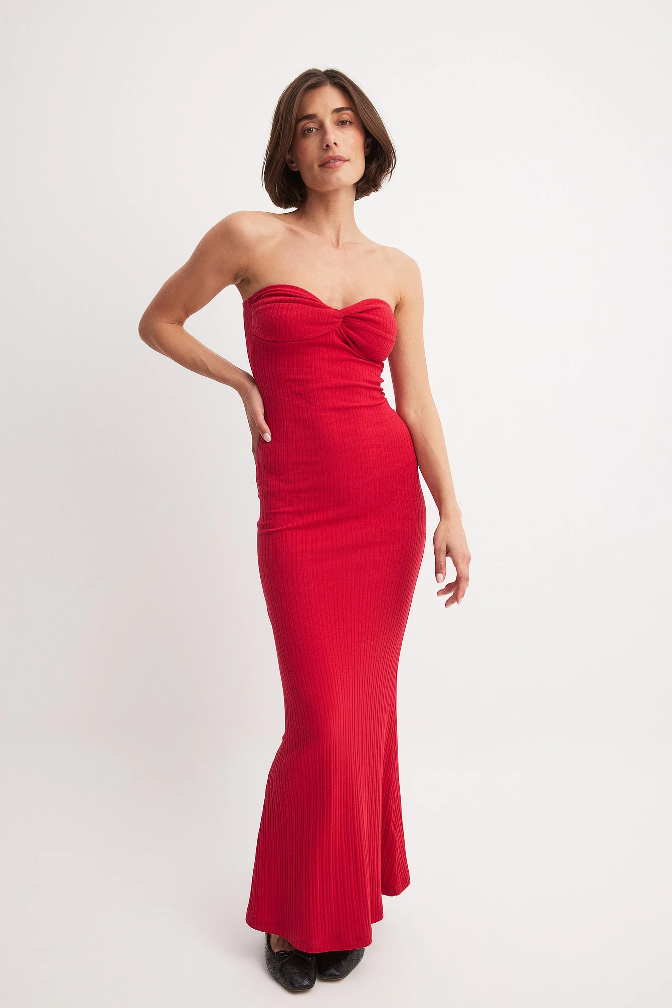 Maxi-Röhrenkleid mit Drehung vorne
