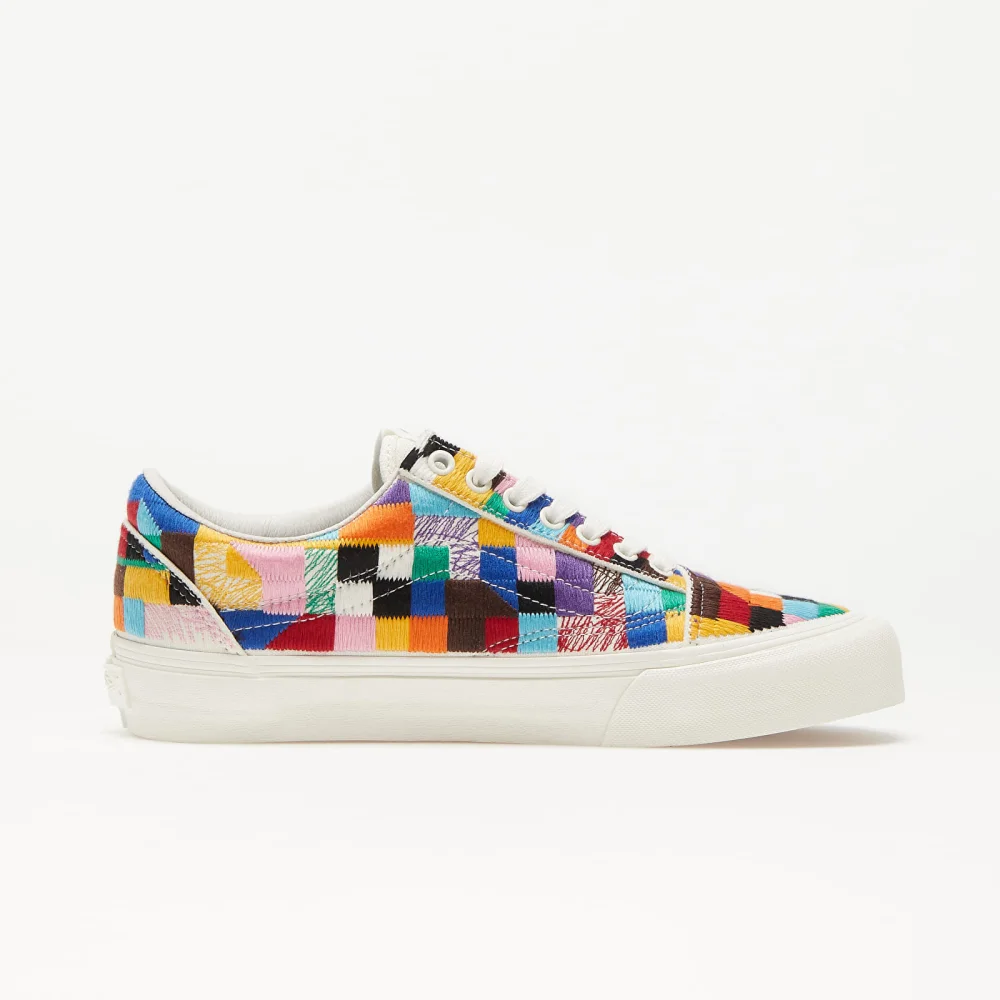 Vans Old Skool LX Love Wins Multi VN0A4BVFBMB1 / bunt