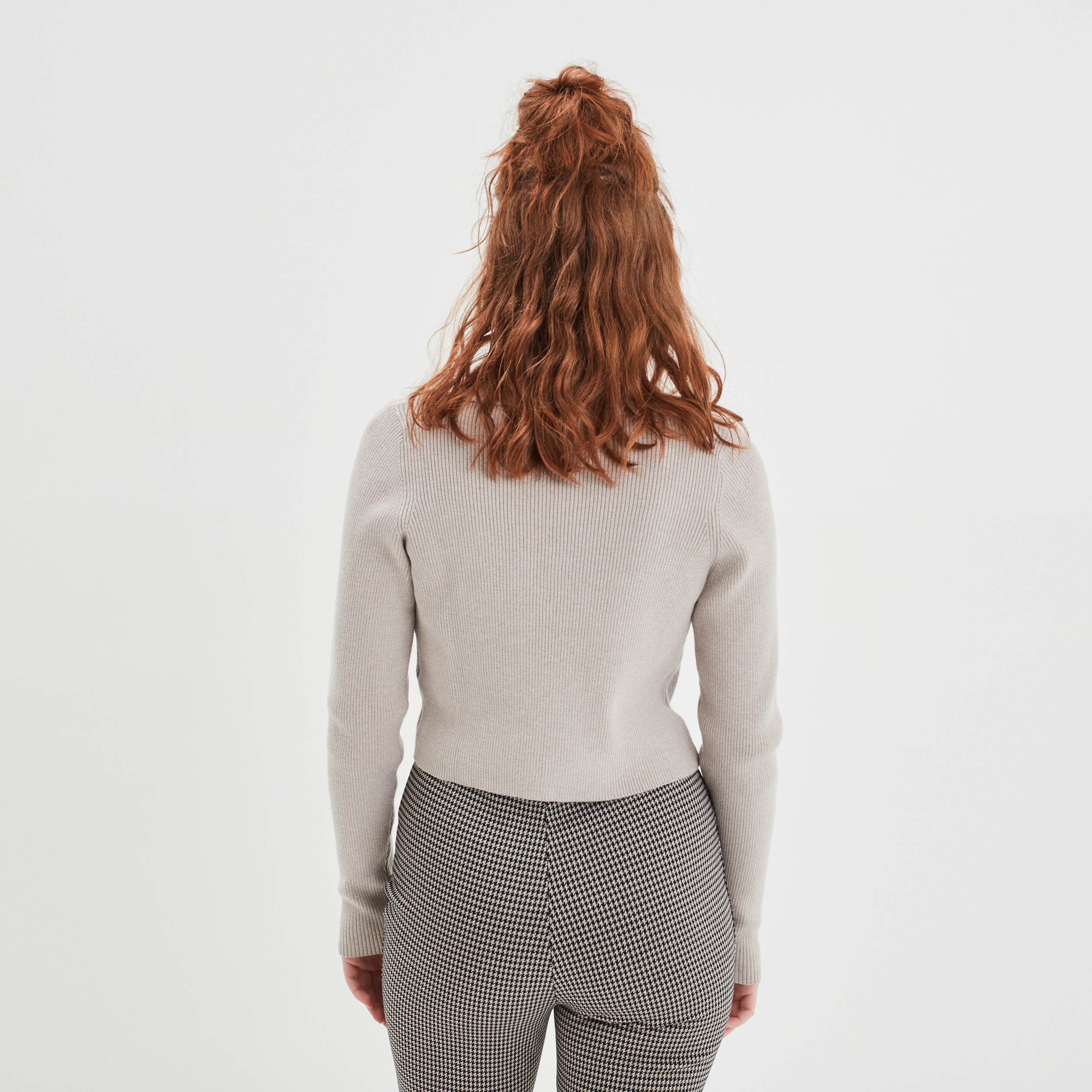 Gilet court manches longues col en V sable femme | La Halle