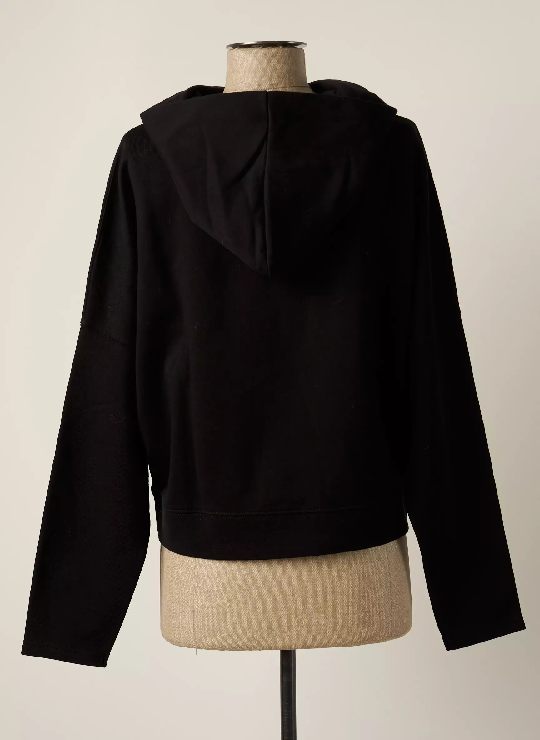 Summum Sweat Capuche Femme couleur noir