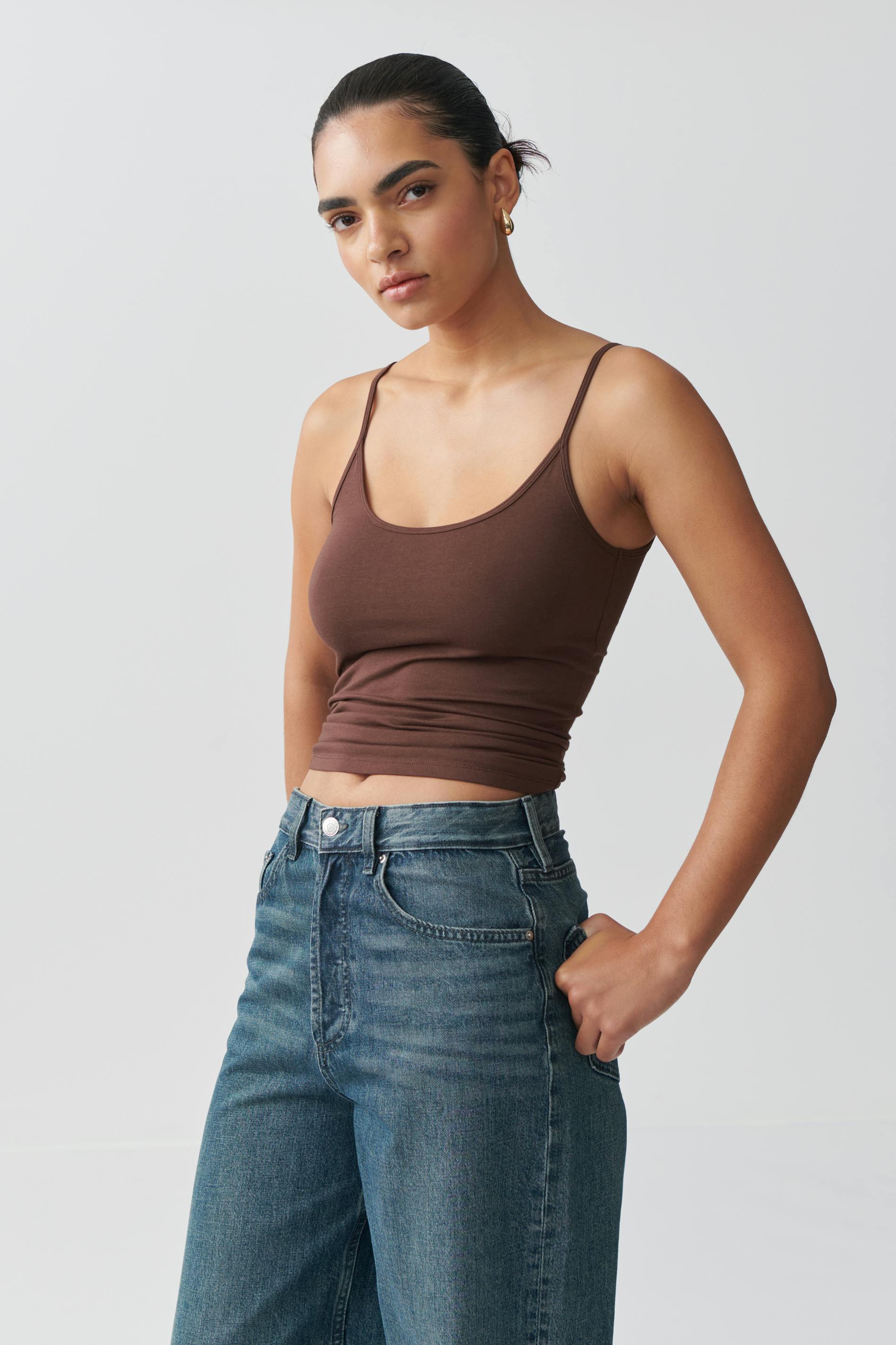 Basic strap singlet