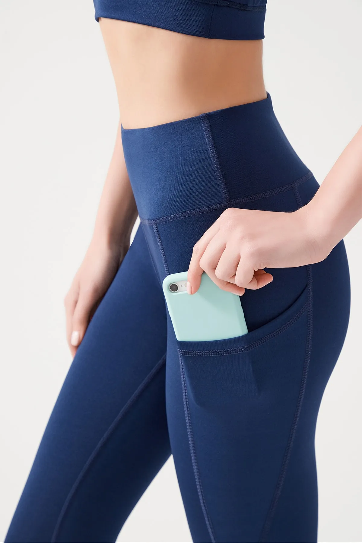 LOS OJOS  Marineblaue Capri-Leggings mit hoher Taille und glättenden Doppeltaschen unterhalb des Knies für Damen