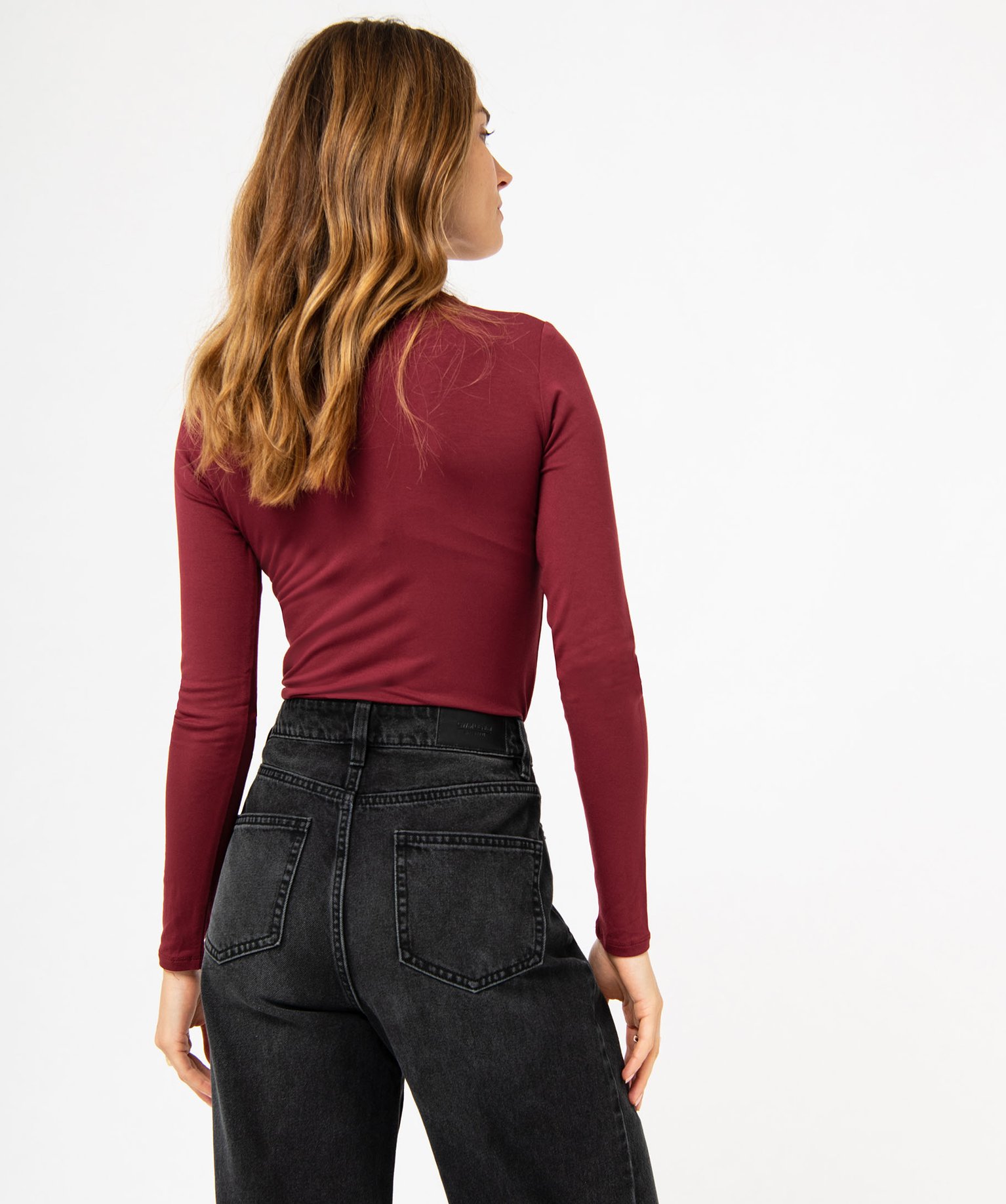 Tee-shirt femme uni avec col roulé et manches longues bordeaux | GEMO