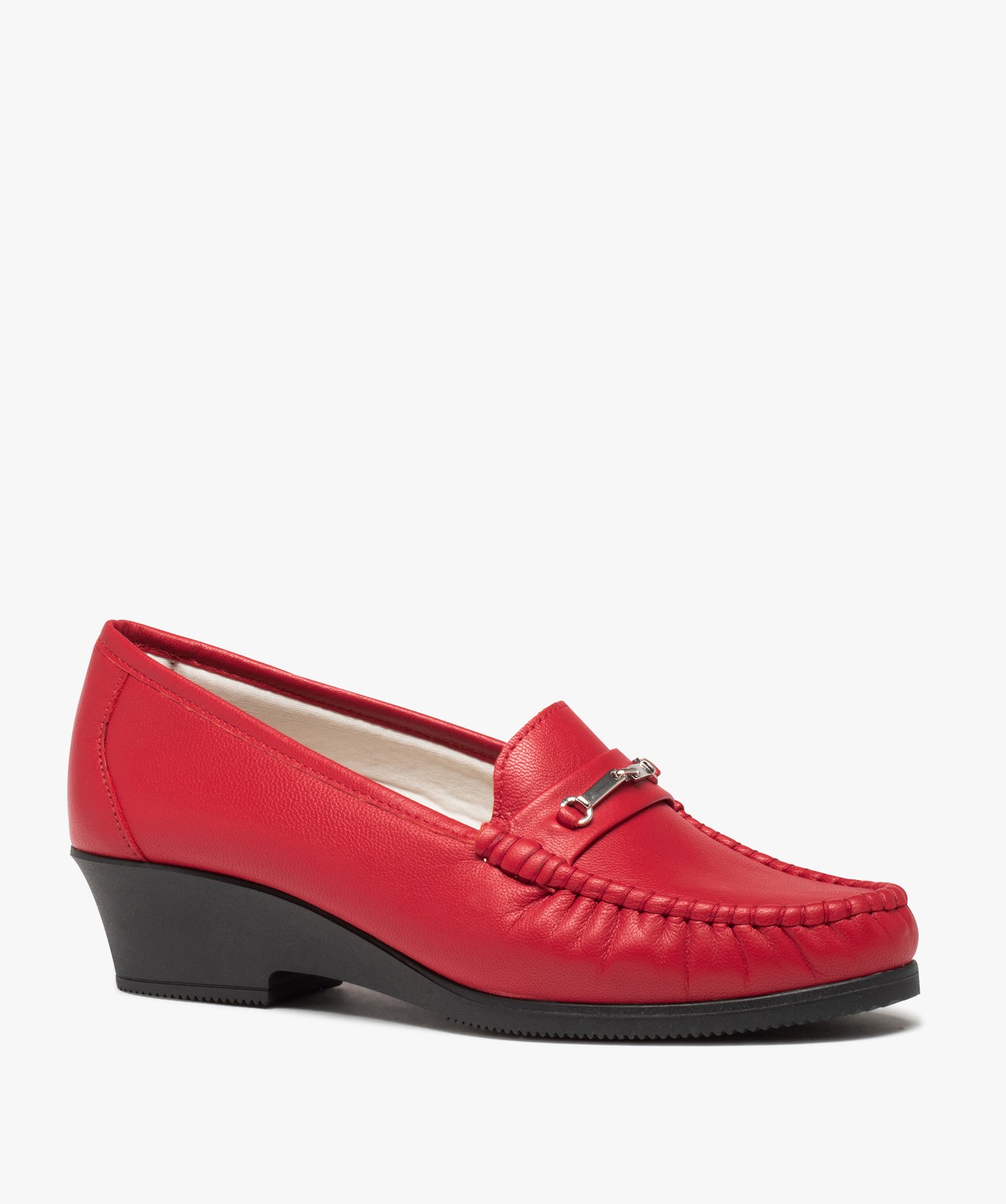 Mocassin femme confort à talon compensé dessus cuir uni rouge | GEMO