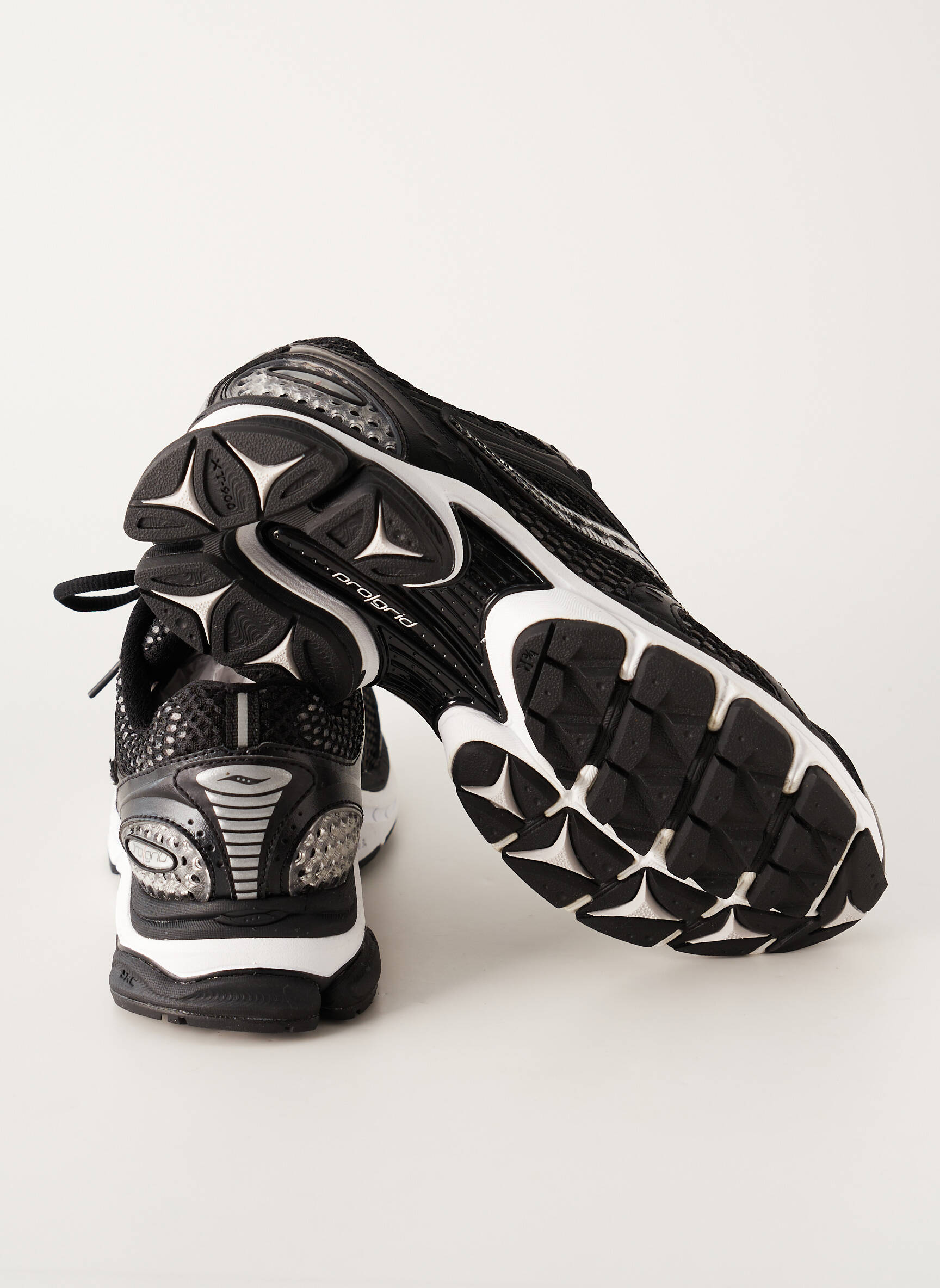 Saucony Baskets Femme couleur noir